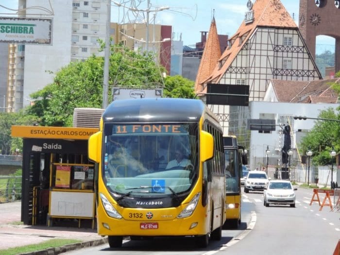 Ônibus do transporte coletivo de Blumenau (Jaime Batista)