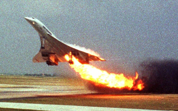 Concorde da Air France. Explosão do tanque nº5 na decolagem causou o acidente, em 2000 (The Guardian / Reprodução)