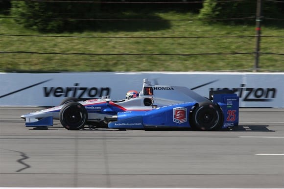 Wilson com o carro da Andretti nos treinos em Pocono (IndyCar)